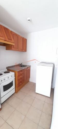 Apartamento En Venta Y Alquiler Anual De 1 Dormitorio Con Cochera En Peninsula - Punta Del Este- Ref: 26811