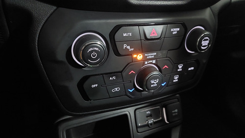 Jeep Renegade 1.8 LONGITUDE L18 AT 4x2