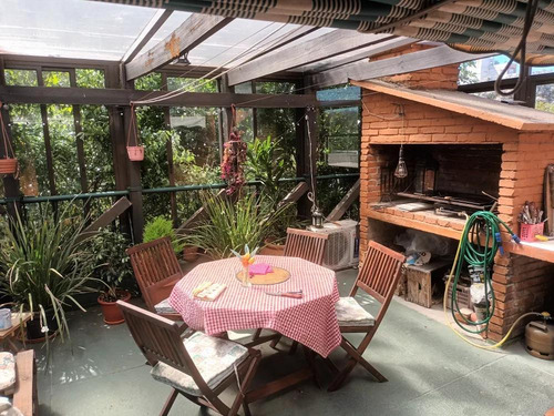 Vendo Casa 4 Dormitorios, 2 Baños, Garaje. Parque Rodó