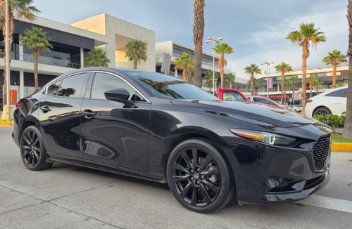 Mazda 3 Carbon Edition 2023