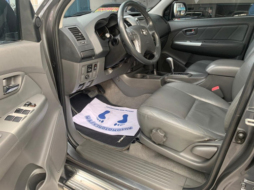 Toyota Hilux Srv 3.0 Cc 4x4