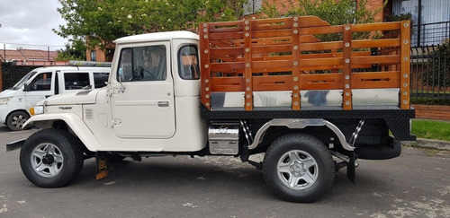 Toyota Land Cruiser Fj40 3.8