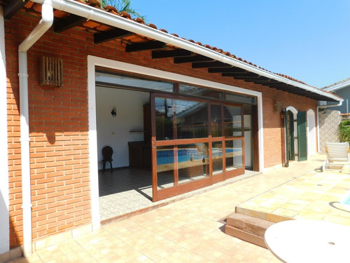 Casa Com Piscina À Venda No Turístico Em Peruíbe - Litoral.