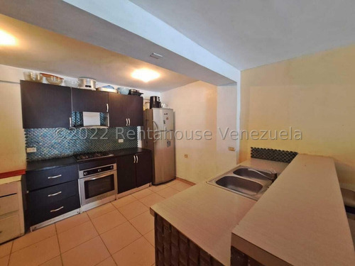 Imagen 1 de 30 de Casas En Venta En La Montañita Cabudare, Lara 22-25399 Romer Gonzalez Profesional Inmobiliario Renta House