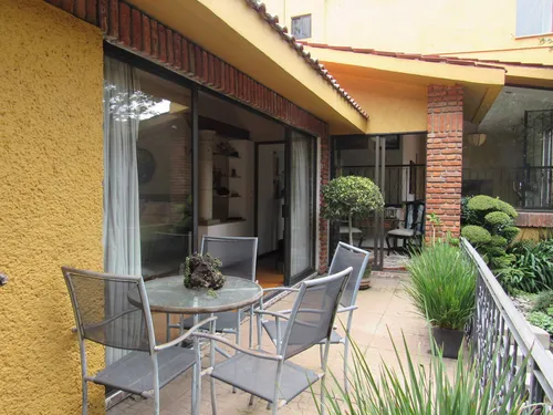Casa En Venta En Jardines En La Montaña