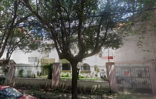 Casa En La Nápoles