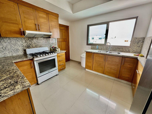 Se Alquila Apartamento De 3 Habitaciones Sector Bella Vista Sur