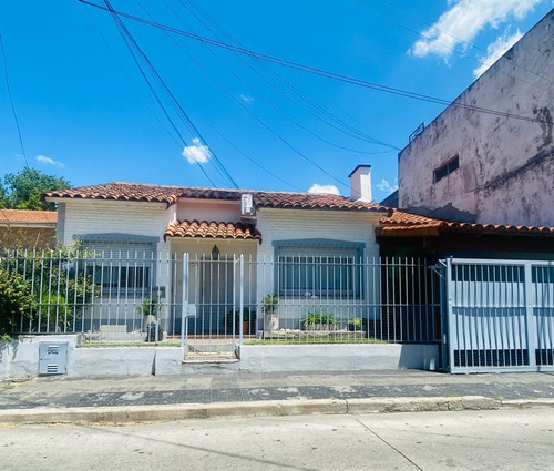 Casa En Alquiler En Ramos Mejía