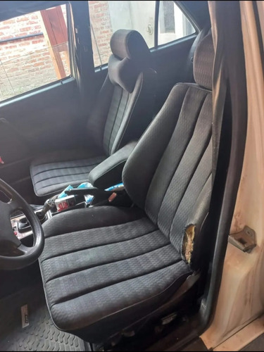 Mercedes-Benz 190 2.0 E