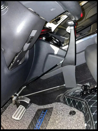 Aparato Para Manejar Carro Para Personas En Silla De Ruedas
