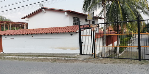 Casa En Venta En Cumbres Del Manzano Barquisimeto. Nv