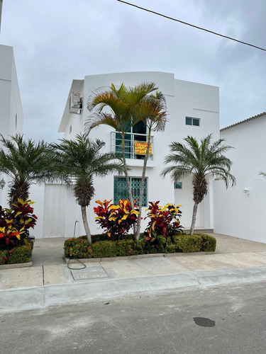 Imagen 2 de 20 de Casa Vacional Familiar, A 100 Mts De La Playa Punta Carnero