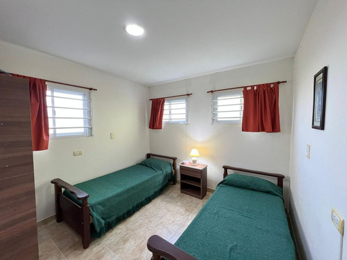 Imagen 20 de 30 de Ph En Venta De 3 Amb En Pb Patio , Parrilla , Una Cuadra De La Playa - Villa Gesell