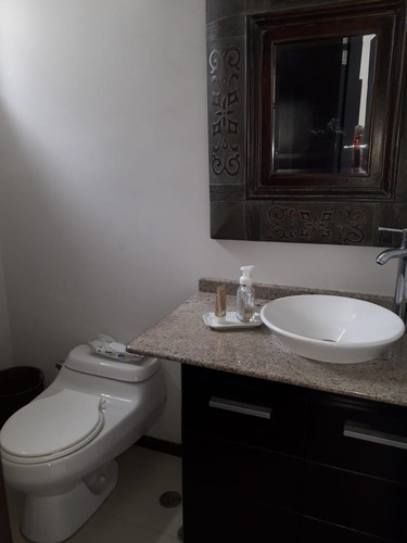 En Venta Casa Bote C En Abanico Doble Muelle, Complejo Turístico Lechería