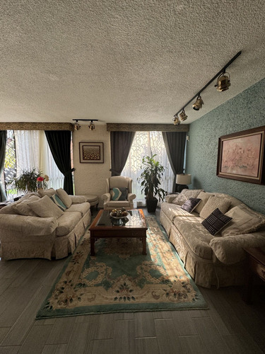 Se Vende Casa En Las Arboledas, Atizapan Estilo Moderno Av1733