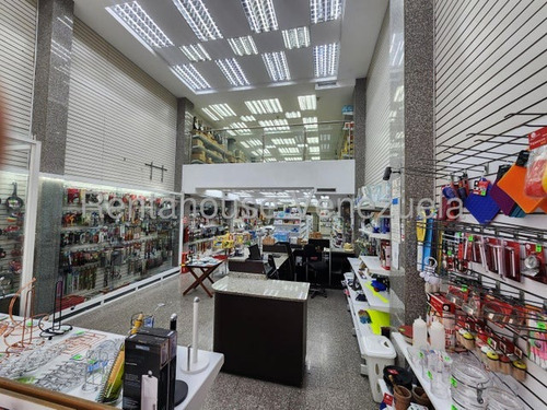 Se Vende Local En El Centro De Caracas
