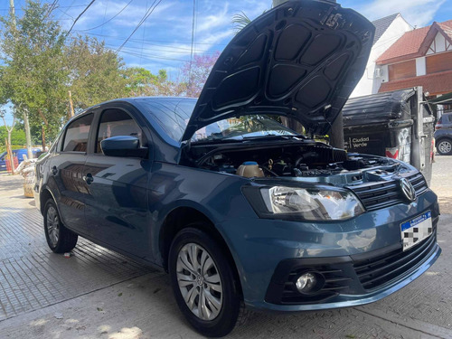Imagen 3 de 25 de Volkswagen Voyage 2018 1.6 Trenline 101cv