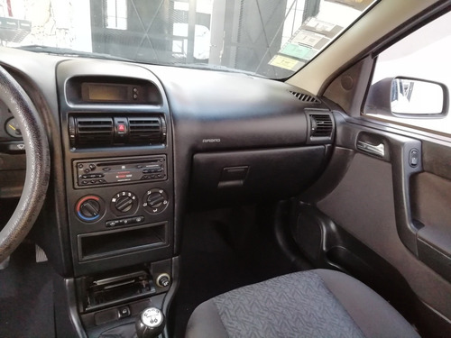 Chevrolet Astra 2.0 Gl 2010