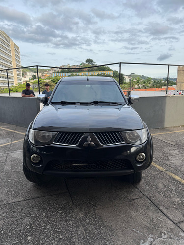 Mitsubishi L200 3.2 Triton Hpe Cab. Dupla 4x4 Aut. 4p