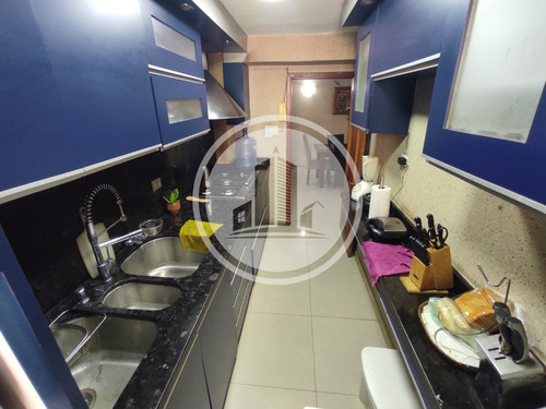 Excelente Apartamento En Urb Andres Bello Res Taguanes. 003jsc