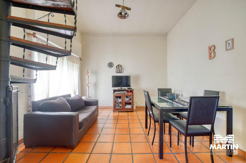 Florida Casa Ph 4 Ambientes, 2 Dormitorios Y Escritorio Con Patio Y Terraza. 2 Cuadras De Avenida.
