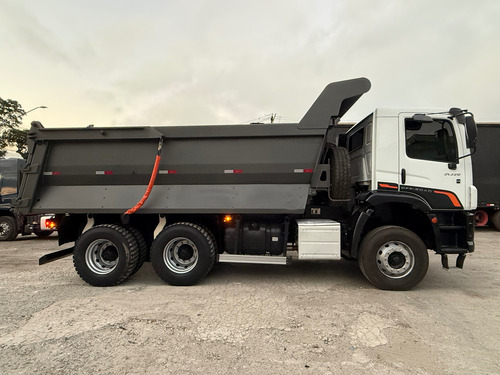 Caminhão Caçamba Basculante Vw 31320 2024 Traçado Ñ 31330