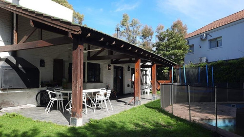 Casa En Venta 4 Ambientes Con Gran Parque Y Pileta Y Parrilla En Campo Chico Pilar Oportunidad