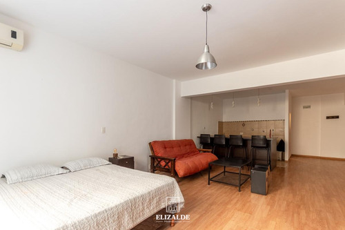 Vera Y Scalabrini Ortíz - Monoambiente Grande Con Patio - Villa Crespo