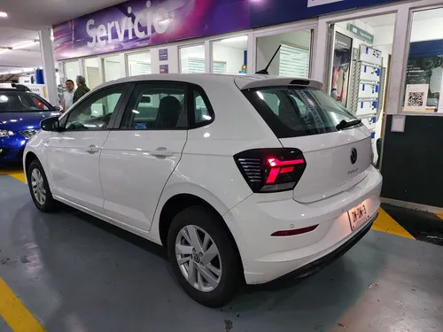 Volkswagen Polo 1.0 Confortline Tiptronic At