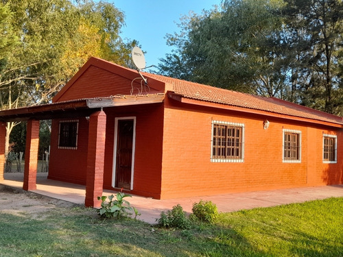 Vendo Casa En Cañuelas, B° Villa Adriana