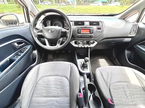Kia Rio 1.2 4 p