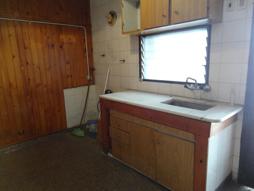 Ph De 4 Ambientes Con Patio Y Terraza En Venta
