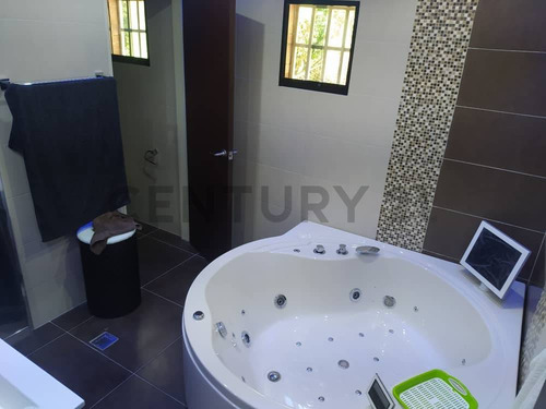 Apartamento En Venta San Antonio Tc