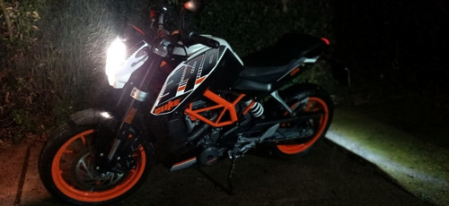 Imagen 1 de 7 de Ktm Duke 390 2015