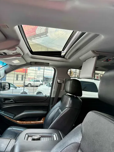 Chevrolet Suburban 5.4 Premier Piel 4x4 At