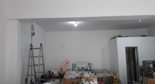 Imagen 5 de 7 de Local En Venta, Defilippi 1300 Ituzaingo.