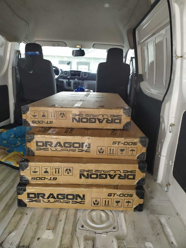Imagen 4 de 10 de Renta De Camioneta De Carga, Con Chofer, Paqueteria, Fletes.