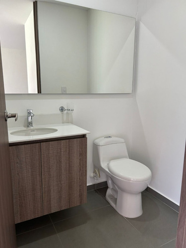 Epic - Apartamento En Venta En Loma Del Escobero, Envigado. A Pocos Metros Del Centro Comercial City Plaza