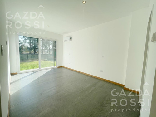 Imagen 13 de 30 de Hermosa Casa A Estrenar Estilo Moderno A La Venta En Barrio Privado Lares De Canning