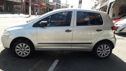 Imagem 5 de 10 de Volkswagen Fox 1.6 Mi Plus 8v 2007