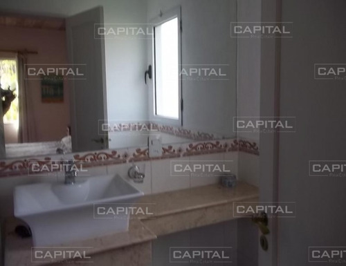 Excelente Casa En Alquiler De Temporada- Ref: 25380