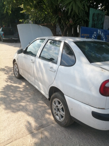  Seat Córdoba 2002 Por Partes 