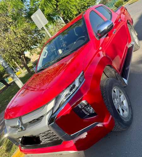 Mitsubishi L200 2.4 Cabina Doble 4x2 Mt