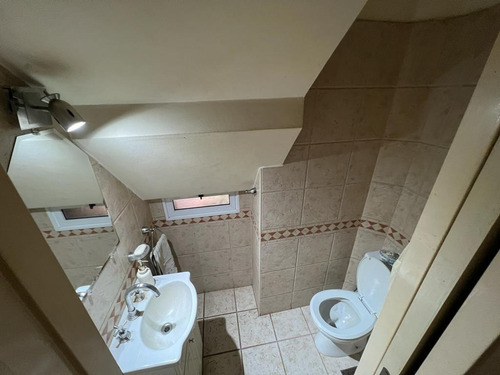 Imagen 27 de 30 de Venta De Casa Con Pileta Ubicada En 20 De Junio 1317 En Bella Vista