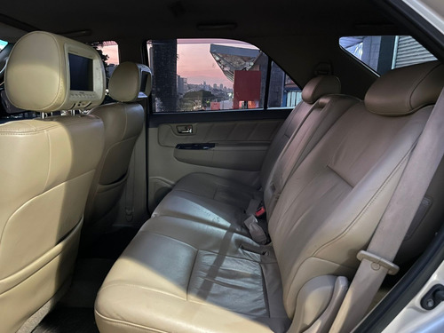 Imagem 9 de 11 de Toyota Hilux Sw4 Srv 3.0 Turbo 4x4 At