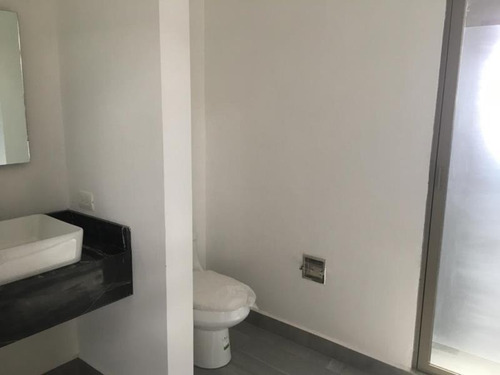Imagen 5 de 12 de Casa Sola En Venta Palmas San Isidro