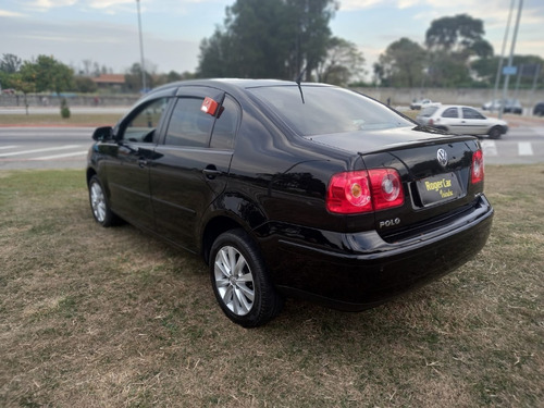 Imagem 10 de 12 de Polo Sedan Automatico