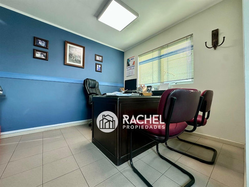 Arriendo Bodegas Y Oficinas En Sector Pueblo Nuevo