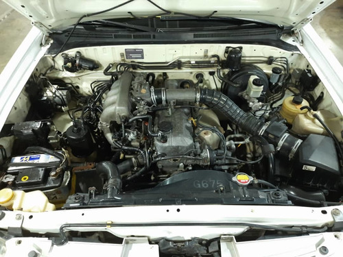 Imagen 10 de 10 de Mazda Bt 50 Sincronica 4x4