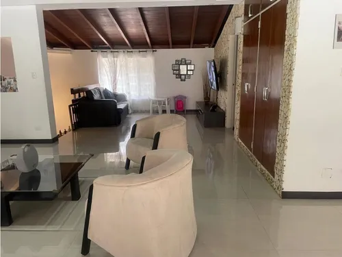 Casa Lomas Del Club Hipico
